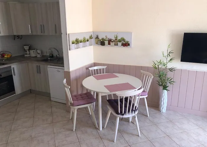 Daire Tenerife With Impressive Pool 136 Costa Del Silencio